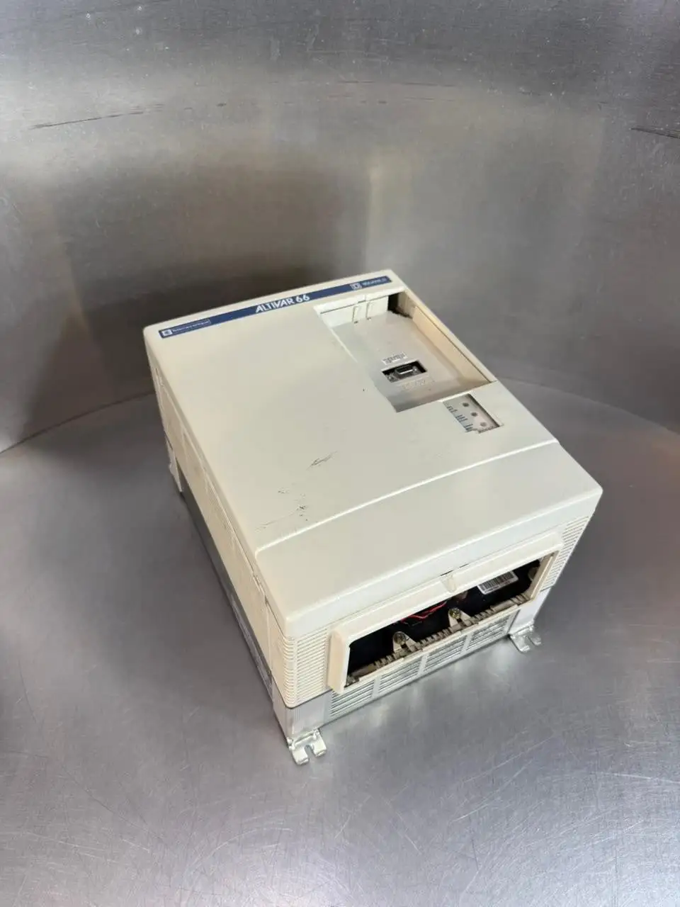 TeleMecanique Altivar 66 ATV66D12N4 Drive (11.5.2)