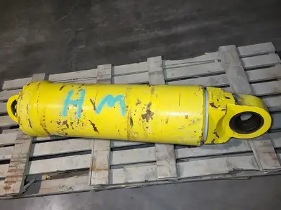USED KOMATSU EL4831