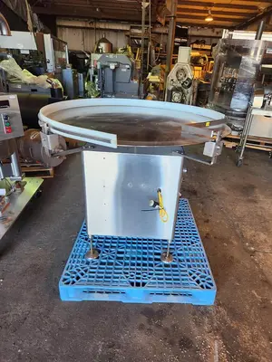 Used CUSTOM D48 Accumulation Tables Pennsylvania US | Ferguson Packaging Machinery #1489967