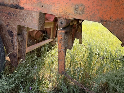 Used GRAVEL SPREADER _UNKNOWN_ Misc Spreaders Michigan US | Miedema Asset Management Group #1320840