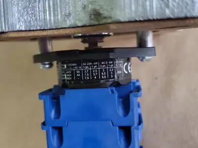 NEW CROUSE-HINDS AFUR5M7