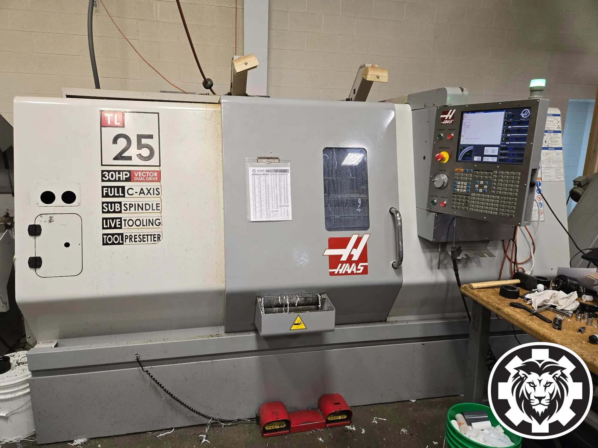 Haas TL-25 CNC Lathe, 2008 - Live Tooling, Sub Spindle, Servo Bar 300 Feeder