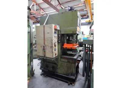 USED WANZKE 120 TON