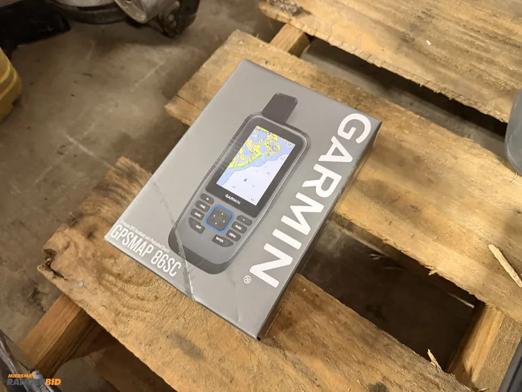 Used GARMIN GPSMAP 86SC GPS Equipment Michigan US | Miedema Asset Management Group #1369553