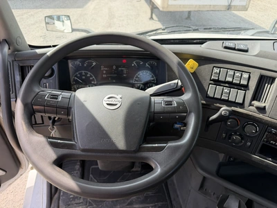Used 2020 VOLVO VNL Conventional trucks Indiana US | Miedema Asset Management Group #1414641