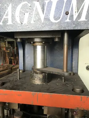 1998 MAGNUM HBM-15-A Hydraulic Press | Machine Tool Emporium (4)