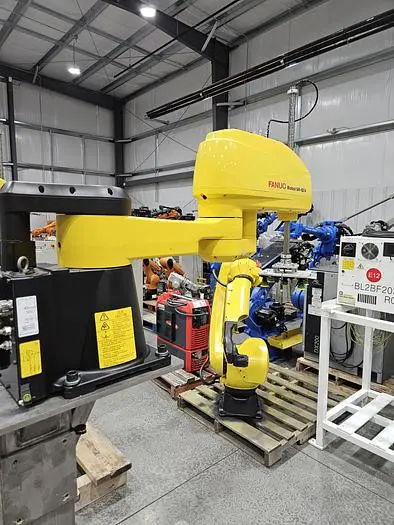 Used 2021 FANUC SR-12IA Robots Ohio US | Six Axis Solutions #397886