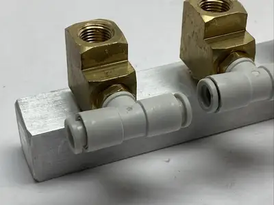 Pneumatic Manifold 4-Port w/ 6mm OD Tube Fittings - Used