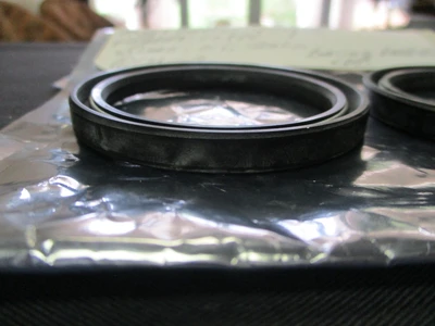 NEW Federal Mogul 100988