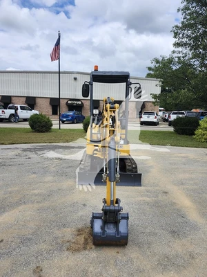 USED 2021 XCMG XE18U
