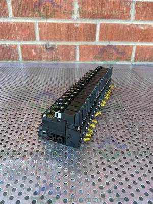 USED CROUZET 81513100 PNEUMATIC CONTROL VALVE W/ CROUZET 81517201 SUB BASE