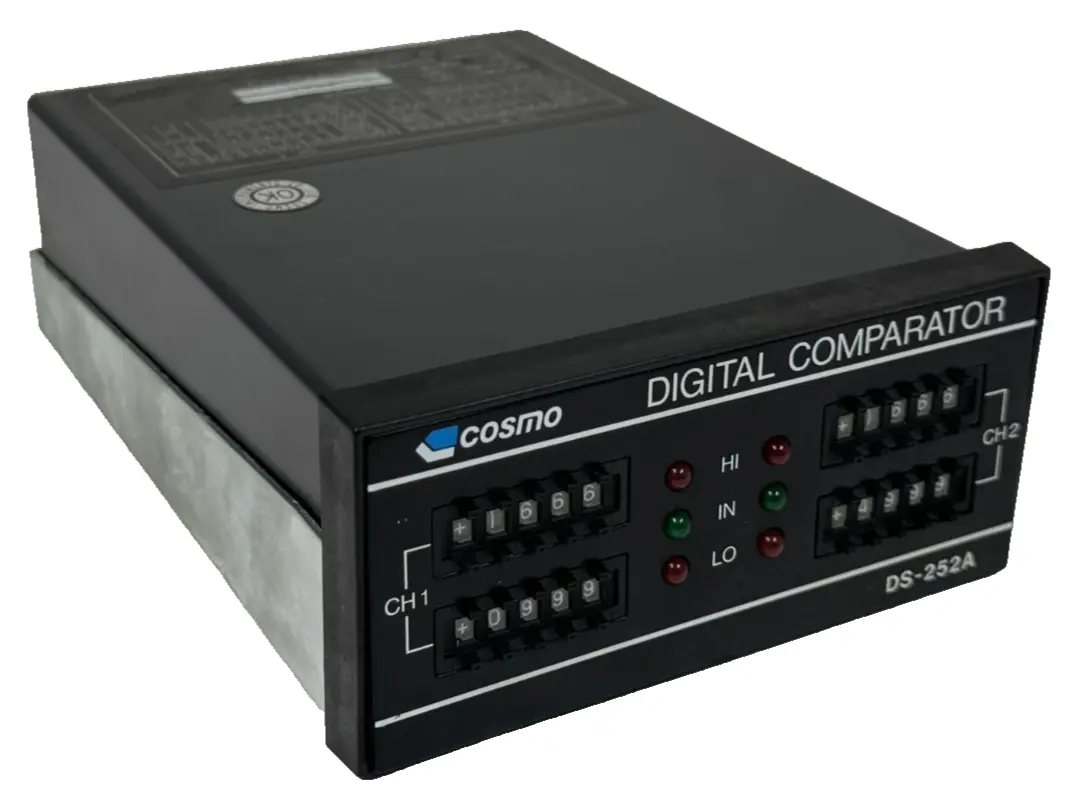 NEW COSMO INSTRUMENTS DS-252A DIGITAL COMPARATOR DS252A