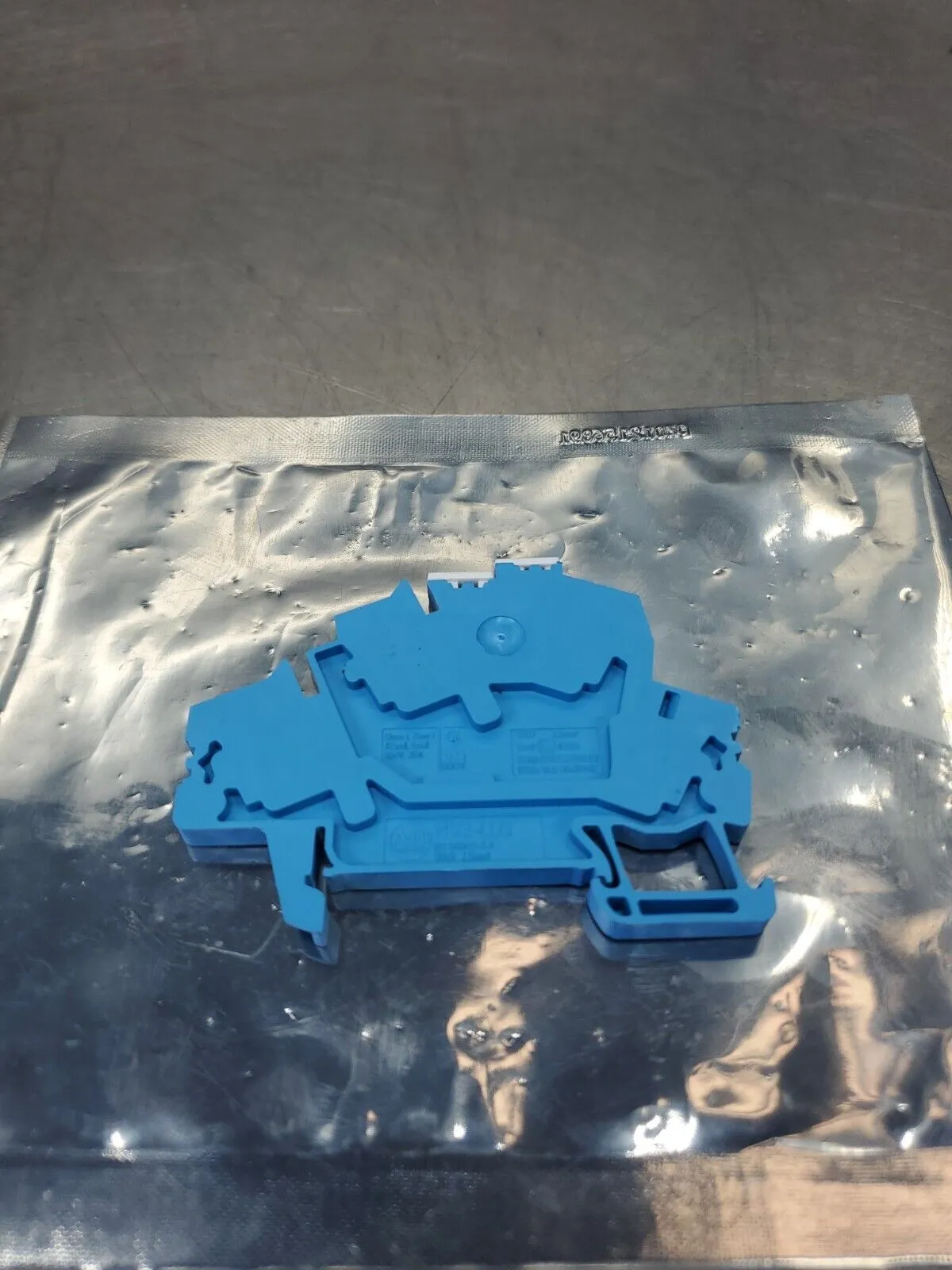 Allen-Bradley 1492-LD3 Terminal Block 20A. 4E-5