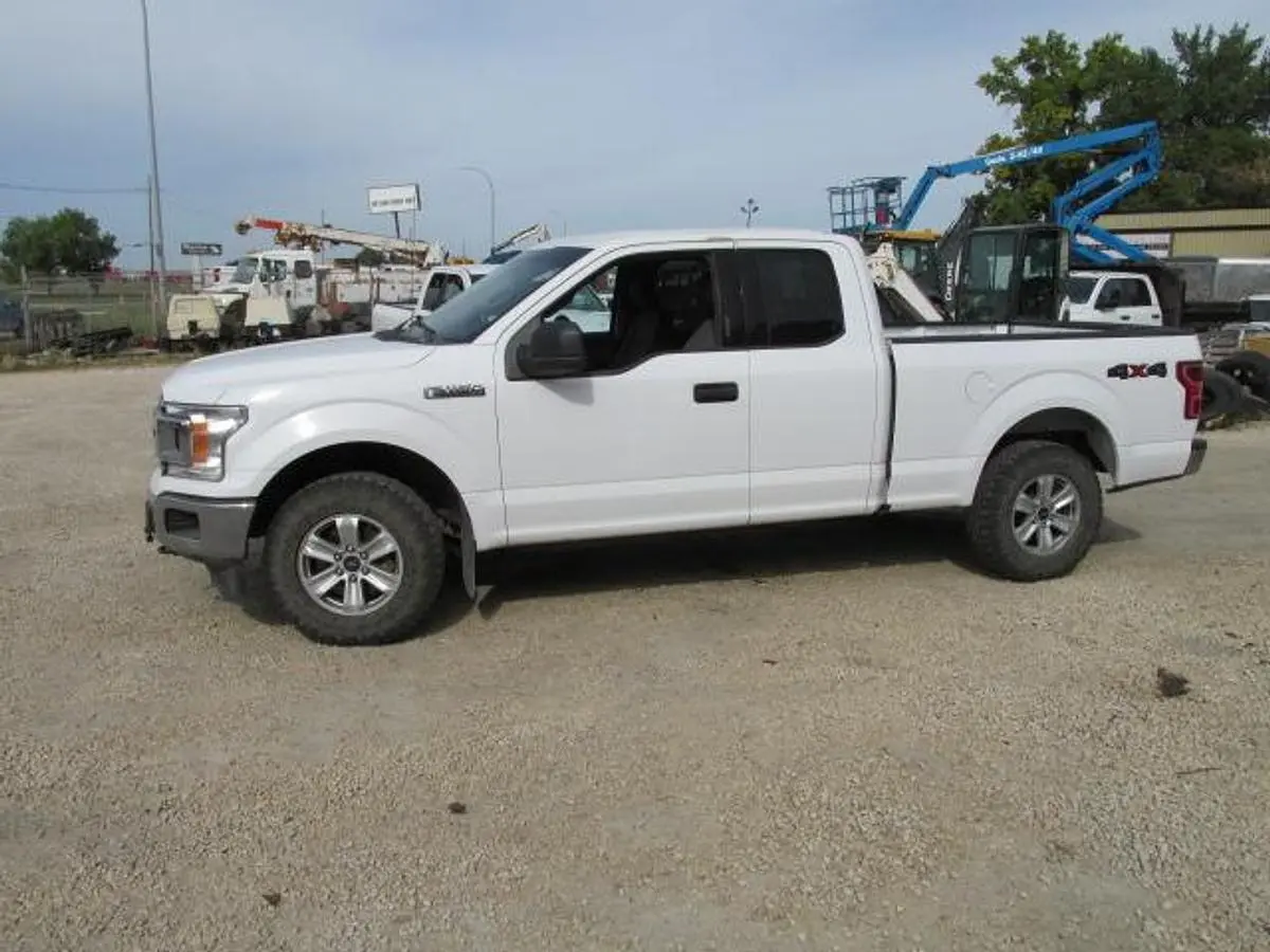 Used 2018 FORD F 150 EXT CAB 4X4 Pickup Trucks Manitoba CA | Conquest Truck & Auto Sales #1421320