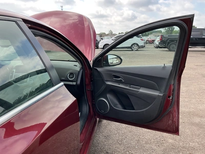 USED 2015 CHEVROLET CRUZE