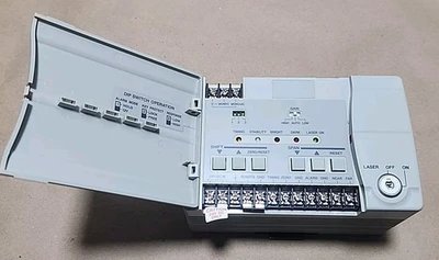 NEW KEYENCE LK-2011