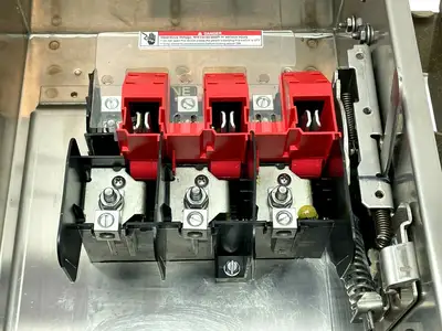 HNF362S | Siemens  Fusible Disconnect Switch 600V 3W 3P 60A - Used