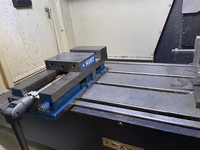 Used 2013 DOOSAN DNM400-II Vertical Machining Centers Illinois US | Machinery Marketing International #1352544