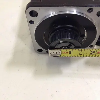 USED YASKAWA SGMP-02AWYR11
