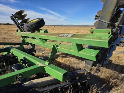 USED JOHN DEERE 650