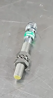 Turck BI0.8-G05-AN6X-V1331 Proximity Sensor. Loc5D-15
