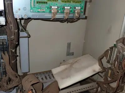 USED 2013 YASKAWA MOTOMAN MH6