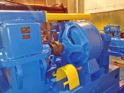 10,000# x 32" Stamco Recoiler