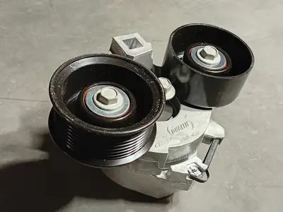 NEW FORD F8UZ-6B209-CA