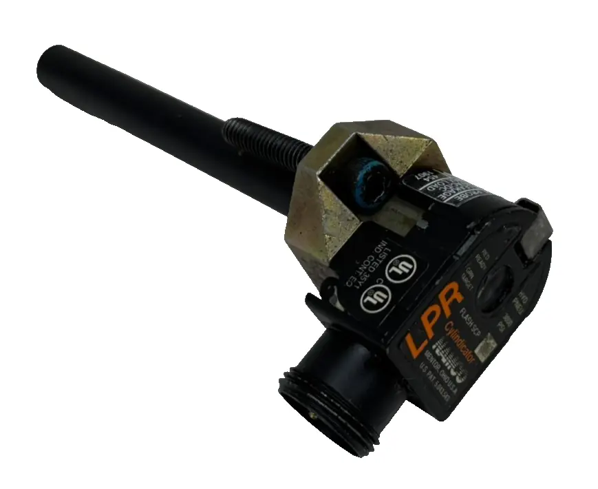 USED NAMCO EE230-18620 CYLINDICATOR SENSOR 4.56" LPR3000 EE23018620