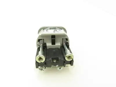 Allen Bradley 800T-H2A Selector Switch 2 Position Maintained 30mm Lot 2
