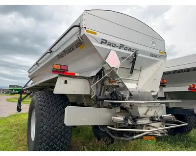 Used UNVERFERTH _UNKNOWN_ Dry Spreaders Iowa US | Keast Enterprises #1360494