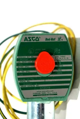 NEW ASCO 8263G318 SOLENOID VALVE
