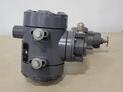 Electro-Pneumatic Transducer i2p-100 W/ Pressure Regulator FS-67CFR-362SC