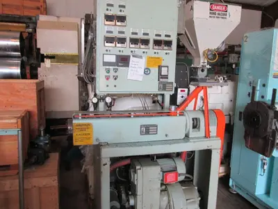 1 1/2″ Gloucester 24:1 Water Cooled Extruder