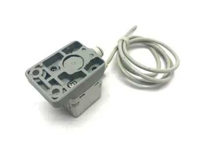 USED SMC HIGH PRECISION VACUUM SWITCH