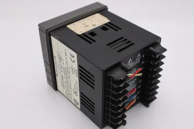 HONEYWELL DC230L-E0-00-10-0A00000-00-0 TEMPERATURE CONTROLLER STOCK K-385-D