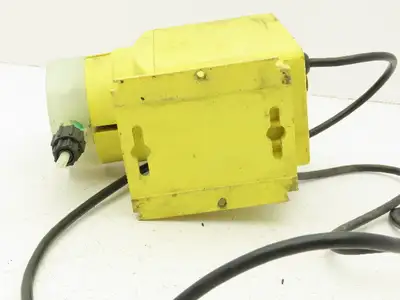 Milton Roy Z151-190E Pneumatic Metering Pump 115V 0.5A 75 PSI