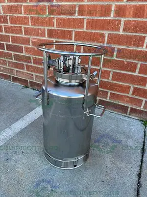 USED ALLOY PRODUCTS 10 LITER STAINLESS STEEL PROCESS / PRESSURE VESSEL 40 PSI