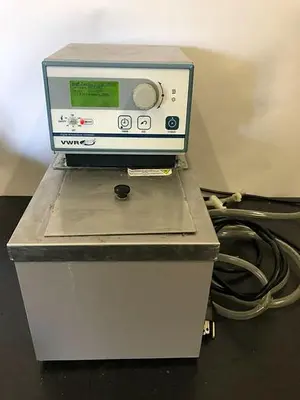 VWR 1136D digital temperature controlled circulating water bath