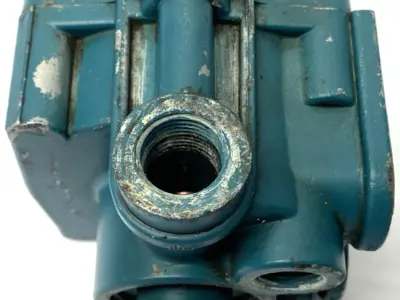 65146X | Relay Valve Replacement for 065146 BP-R1 NEEDS NEW DIAPHRAGM - Used