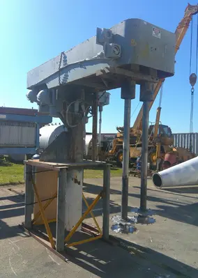 SPC8675  Mixer and Blender 40 hp disperser, air over oil lift