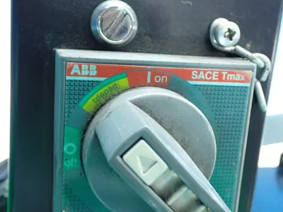 USED ABB TMAXT2H100