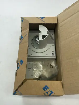 Used Eaton Door Coupling Module, NO HANDLE, DOOR COUPLING ONLY Circuit Breaker Parts Michigan US | Maverick Industrial Sales #1400005