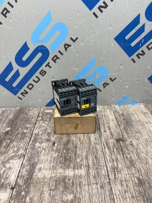 Siemens 3RT2017-2AB01 3RH2131-2BB40 Electrical/PLC/Automation | ESS Industrial Equipment Sales (1)