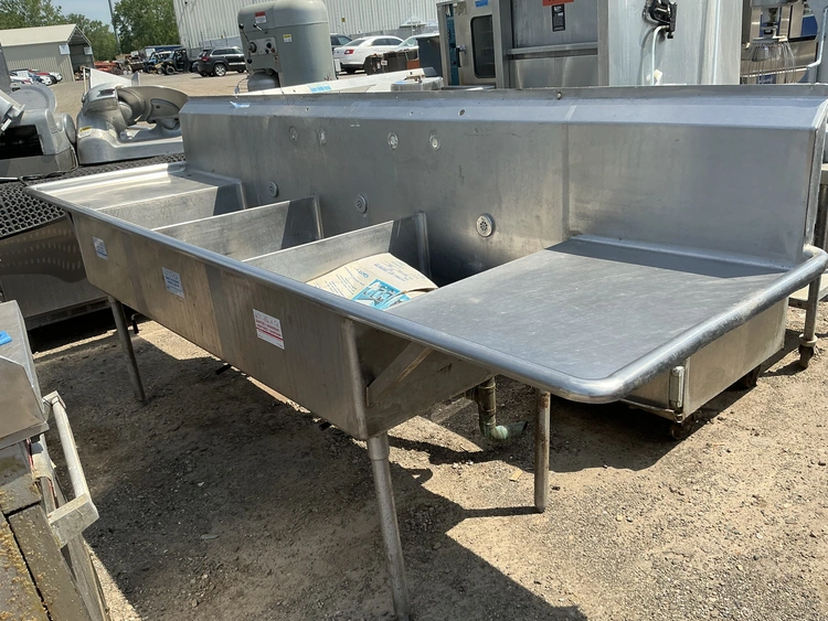Used _UNKNOWN_ _UNKNOWN_ Sinks Michigan US | Miedema Asset Management Group #1144095
