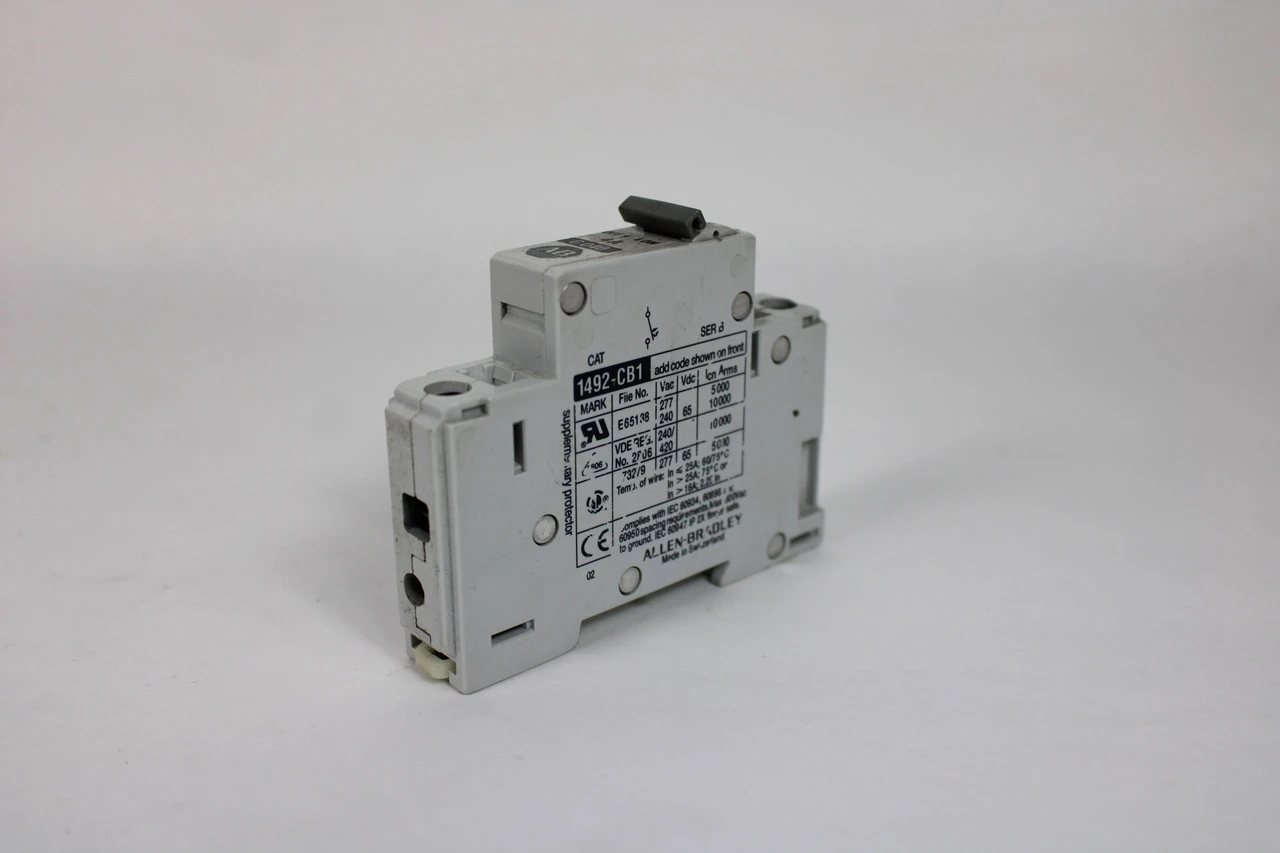 USED ALLEN BRADLEY 1492-CB1G040