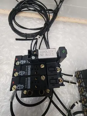 CROUZET 81-513-100 LOADLOCK VALVE MODULE