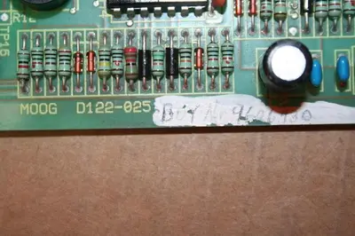 USED MOOG D122-025-A019