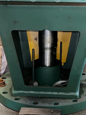 SPX Top Mount Agitator Model 86C30 Ratio 17.4 Rated 30 HP