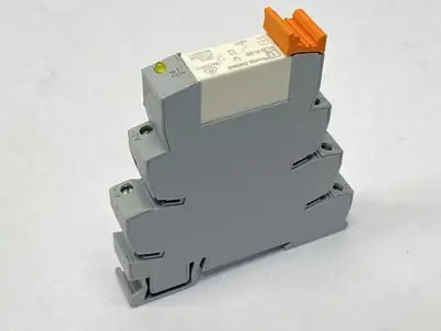 PLC-RSC- 24DC/ 1IC/ACT, 2967604 | Phoenix Contact PLC-RSC- 24DC/ 1IC/ACT Relay Module 2967604 - Used